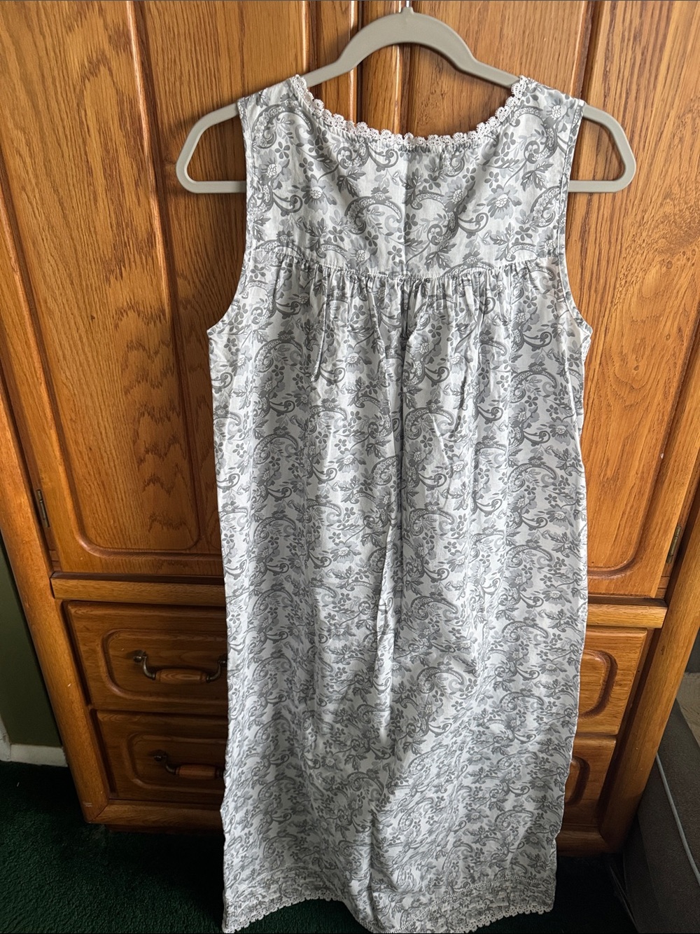 Eileen West nightgown - Picture 3 of 4